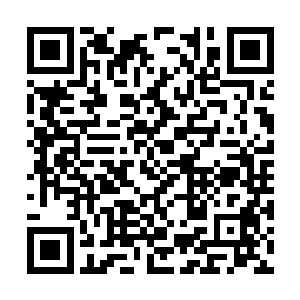 即使隔着一个听筒都可以感觉到他嘴边的淡淡微笑二维码生成