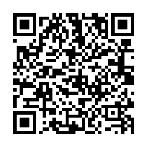 却劈断了伏羲用来控制小明和文文两个小家伙的光丝二维码生成