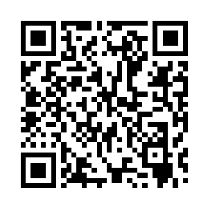 却发现一边的衣柜门有半扇是打开的二维码生成