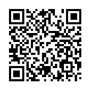 却在院外遇见了一脸铁青的苏行容二维码生成