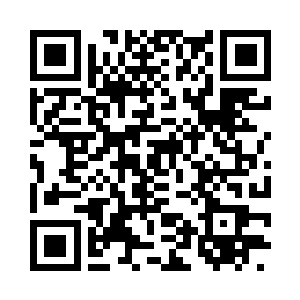 却看见盛思颜两眼发呆一样看着前方二维码生成