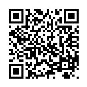 却看那小队长在喊出最后一个字的刹那二维码生成