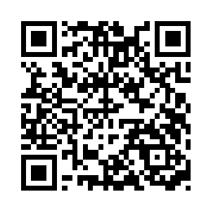 却见一团紫色的冰寒气息在手心瞬时成型二维码生成