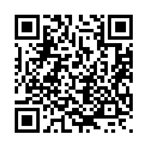 却见她拿着一块刚刚在切的鸡肉朝嘴里送二维码生成