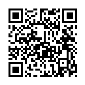 原本悬挂空中没有动静的乔霆机甲二维码生成