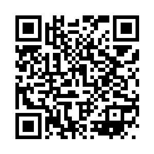 原本插在他腰间的那面大荒元魔镜二维码生成