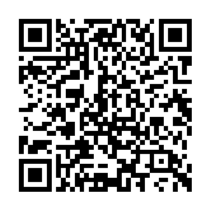 原本晴朗的天空顿时也是一下子变得阴沉了下来二维码生成