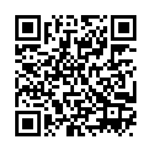 原本笑呵呵看他们笑话的250机甲团官兵二维码生成
