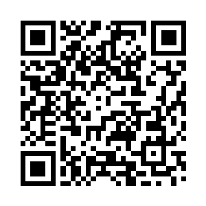 原本脸上张扬好奇的笑容也渐渐地消失二维码生成