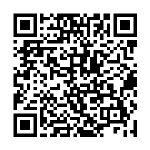 原本萦绕在她皮肤上的热气慢慢地重新渗入皮肤之中二维码生成