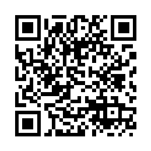 原本还在寒暄的众人已经没了声音二维码生成