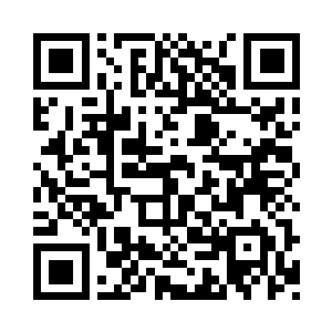 原本还有些不开心的两个人眼睛立刻就亮了二维码生成