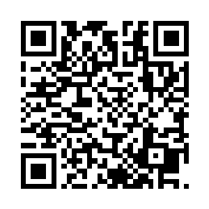 县政fu办公室主任卫建安急匆匆的走进来二维码生成