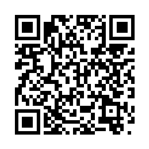 又举起铜钱剑与对面的鬼王战成一团二维码生成