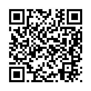 又到楼顶天台向下俯视了整座校园二维码生成