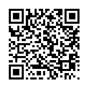 双手成一个鸡爪子……不用化特效妆二维码生成