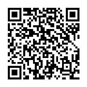 双手放在她的腰身上夏云杰都能感觉到那惊人的曲线起伏二维码生成