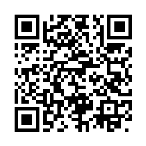 反擒了她的胳膊用膝盖顶住她的后腰压在床头二维码生成