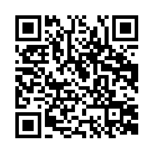 发型是那种典型的曰本鬼子式的中分二维码生成