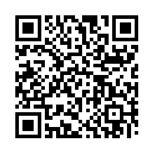 发现孟丽娜搬了张椅子坐在自己右侧后方二维码生成