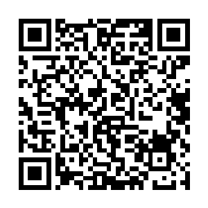 发现这女人平日里端庄示人的背后依旧还是那么主动二维码生成