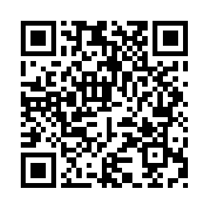 另一个使劲儿地在孩子的胳膊上掐了一下二维码生成