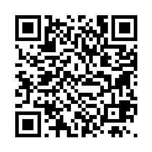 另一个稍微年青点的消防员笑着说道二维码生成