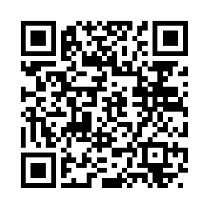 另一边手拎着鱼桶优哉游哉往前走了二维码生成