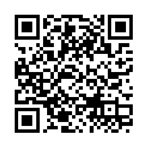 只是用眼角的余光瞥了一眼驾驶员二维码生成