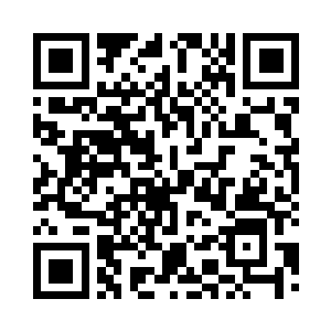 只是脚上的黑色高跟鞋破掉了这种倾向二维码生成