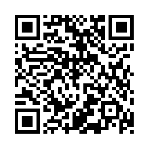 只有头部的偶然的转动才显示出他的活力二维码生成
