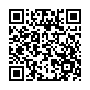 只有离小秋最近的我才算是勉强听得出二维码生成