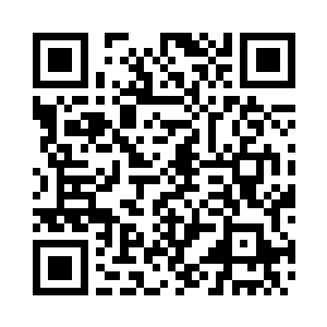 只有身旁陈俊生拿起树枝捅了捅身前的篝火二维码生成