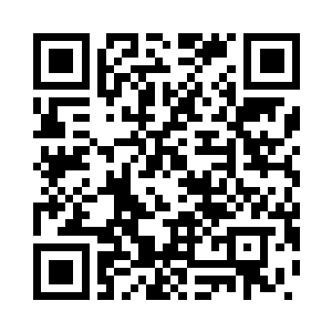 只见一旁的坚硬冰面泛起瑰丽的蓝二维码生成