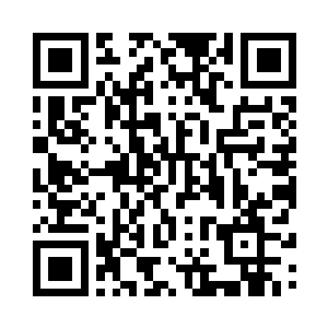 只见一艘白色的漂亮游艇正停在那里二维码生成