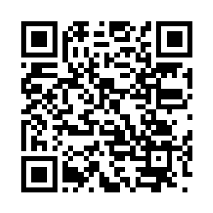 只见云飞扬又停在了一尊回首翘胸的冰雕前二维码生成