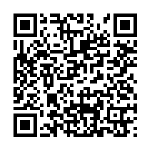 只见册子上龙飞凤舞的写着几个古篆――茅山符典二维码生成