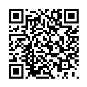 只见走出家门的周丽一袭紫色的长裙二维码生成