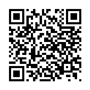 只觉之前的一剑似乎刺在了精铁之上二维码生成