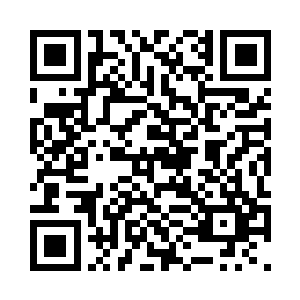 叫他注意旁边倒在地上的一辆摩托车二维码生成