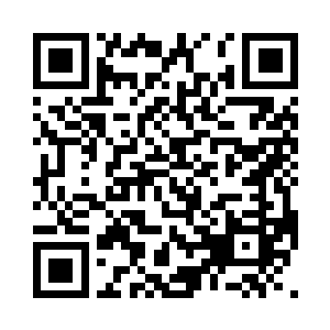 可两边的那些人却不会陪着一起沉默的二维码生成
