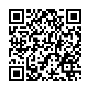 可她却能让人一眼就能从众人中看到二维码生成