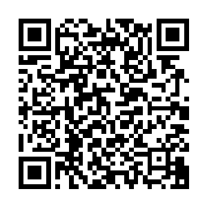 可巴克那粗糙的手掌和军医灵巧的手指擦过她平坦紧绷的泄时候二维码生成