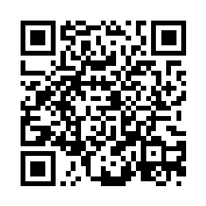 可是他却看到了一个人居然在看着他二维码生成