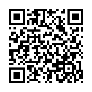 可是刚刚罗卿卿脱衣服的时候并没有避讳她二维码生成