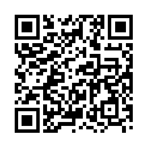 可是身上穿的衣服却不是小孩子的衣衫二维码生成