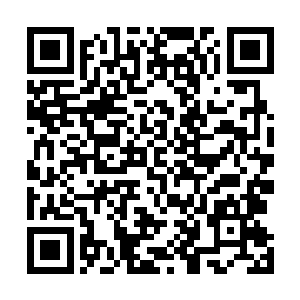 可现在秦方主动丢了一块块头不小的冰元素本源晶体给他二维码生成