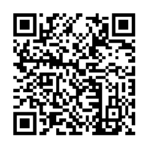 右手就将早就准备好的治疗药剂灌入穆朝然的口中二维码生成