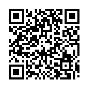 叶凡却已经连续用烟灰缸砸破了四个人的头二维码生成