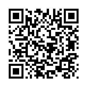 叶卡琳娜又有点撇嘴的伸长脖子看二维码生成